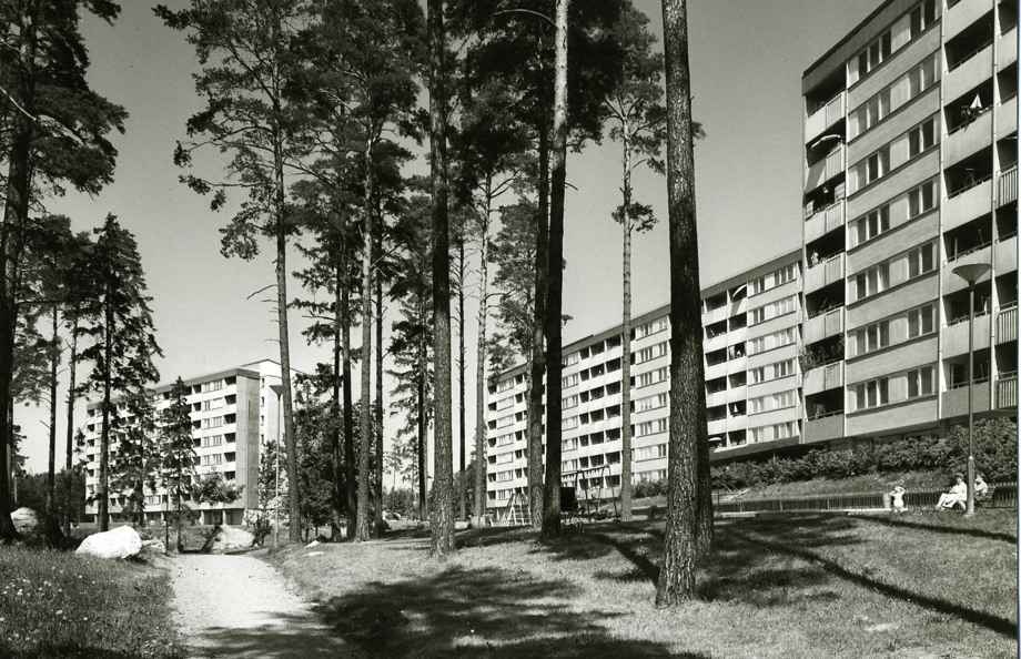 Svartvitt foto över Bergvik 1963.