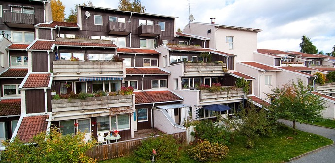 Terrasshus med balkonger och altaner